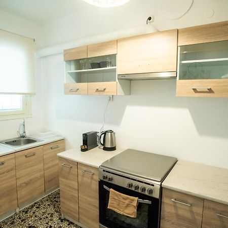 Explore Greece From Apartment With Private Garden Chalkís エクステリア 写真