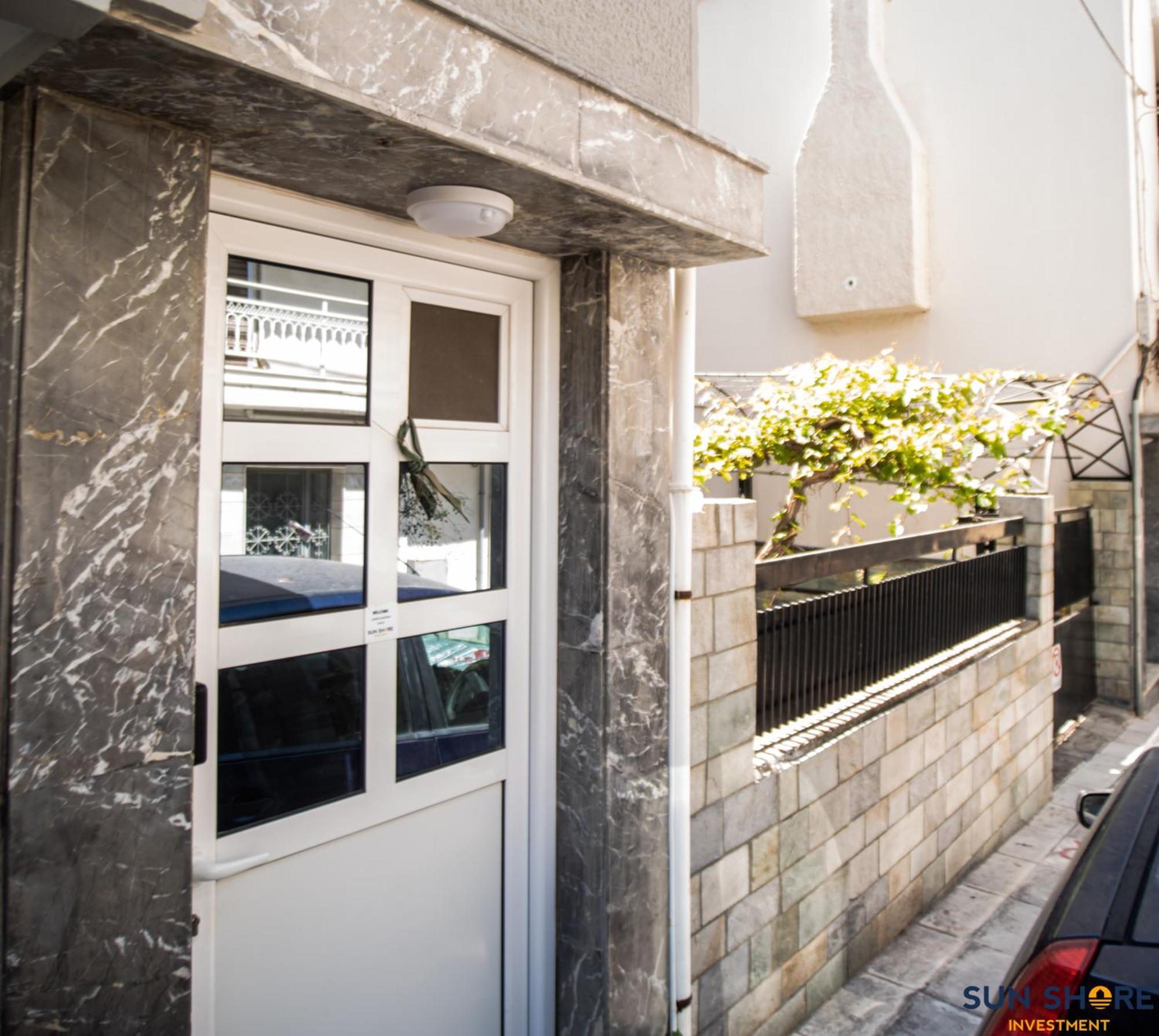 Explore Greece From Apartment With Private Garden Chalkís エクステリア 写真